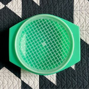 VINTAGE Tupperware container and drainer lid